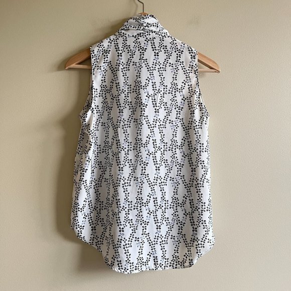 Ann‎ Taylor Blouse Petites Size XSP Tie Neck Statement Bow Sleeveless V Neck Top - Picture 5 of 6